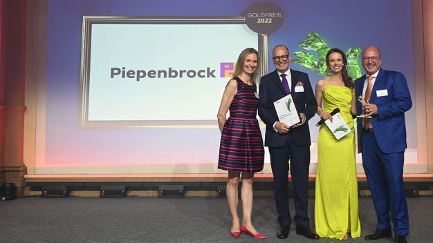 Bei der Preisverleihung in Frankfurt am Main dürfen Arnulf und Olaf Piepenbrock sich bereits zum sechsten Mal über die Auszeichnung als Best Managed Company freuen. (Bild: Deloitte / Best Managed Companies)