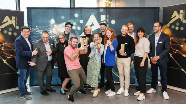 Spaß muss sein: Gewinner und Jury-Mitglieder beim AI Communication Award in Kupferzell. (Foto: Ziehl-Abegg / Ufuk Arslan)