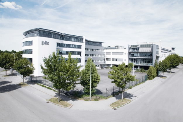 Am Firmensitz in Ostfildern vereint Pilz Entwicklung und Produktion seiner Kernprodukte. Enge Zusammenarbeit und kurze Wege helfen, Markteinführungen zu verkürzen.
