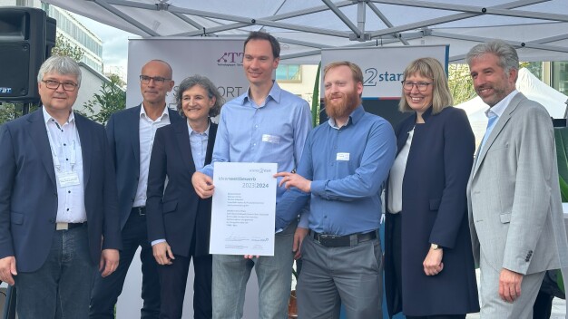 V. l. n. r.: Dr. Klaus Eichenberg, Dr. Christian Lindemann, Dr. Viola Bronsema, Michael Pfeifer, Richard Rösch, Dr. Ulrike Brucklacher, Oberbürgermeister Boris Palmer. © BioRegio STERN Management GmbH/Foto: KD Busch