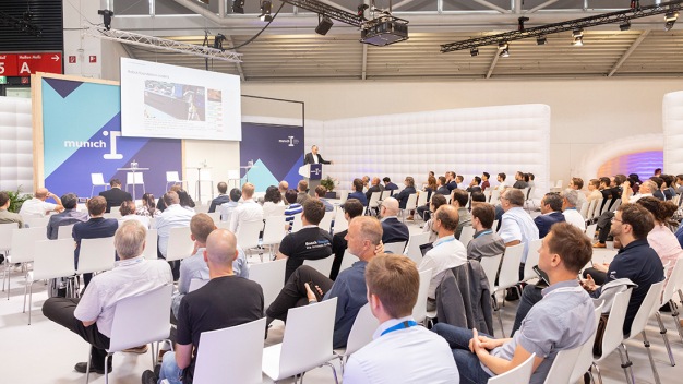 Der munich_i Hightech-Summit war mit Top-Referenten besetzt. © Messe München GmbH / The munich_i Hightech Summit featured top speakers. © Messe München GmbH Der munich_i Hightech-Summit war mit Top-Referenten besetzt. © Messe München GmbH / The munich_i Hightech Summit featured top speakers. © Messe München GmbH