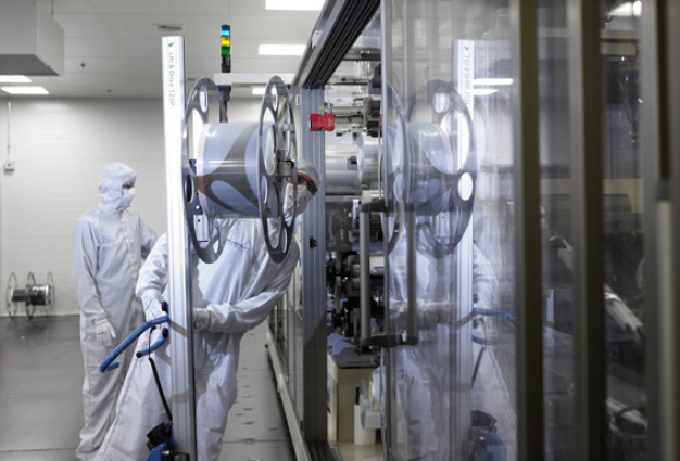 M+W Group Kunde European Batteries eröffnet erste Lithium-Ionen Batteriefabrik