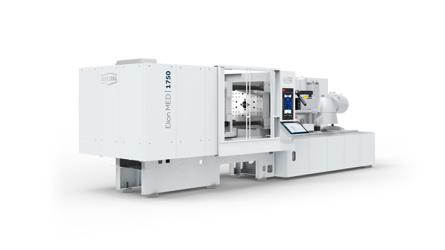 Netstal produzierte 10 ml COC-Spritzen mit Luer-Lock-Anschluss auf der Fakuma. / Netstal manufactured 10 ml COC syringes with Luer-Lock adapter on its Fakuma booth.