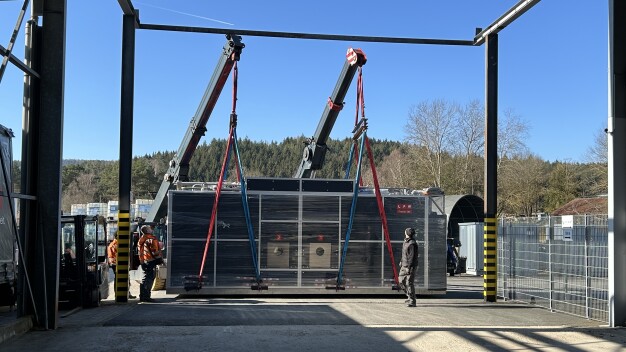 Das Reinigungssystem für Viant wurde in einem Stück transportiert und vor Ort eingebracht. (Foto: LPW/Viant) Das Reinigungssystem für Viant wurde in einem Stück transportiert und vor Ort eingebracht. (Foto: LPW/Viant)