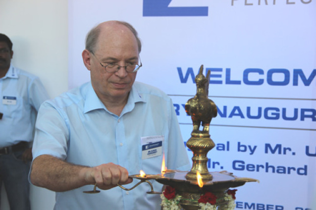 Vorstand Ulrich Zahoransky bei der Einweihungsfeier / Managing Director Ulrich Zahoransky at inauguration